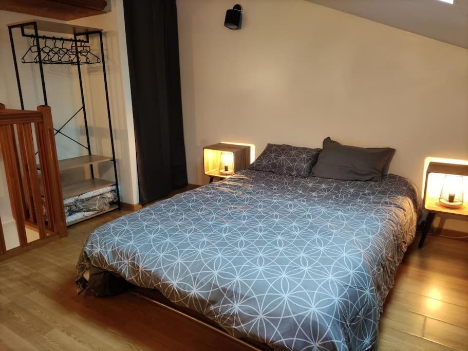 L'Atelier Cosy - Maison De Village Atypique Saint-Georges-d'Esperanche Exteriör bild