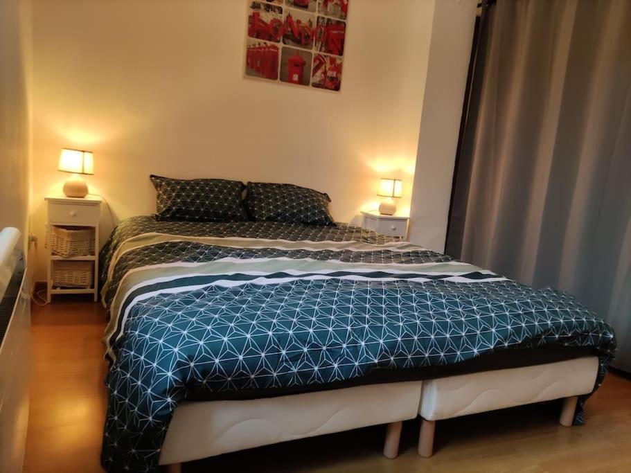 L'Atelier Cosy - Maison De Village Atypique Saint-Georges-d'Esperanche Exteriör bild